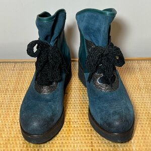 Casta leather ankle boots handmade in Portugal size Euro 37 / US 6.5 NWT